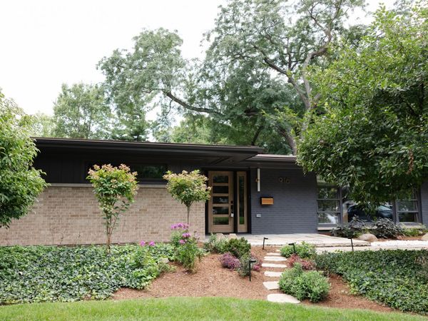 916 Ray Street, Geneva, IL 60134
