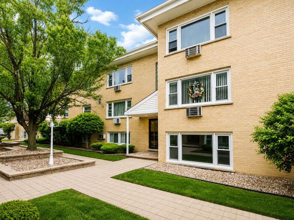 6634 W 95th Street , Unit 1D, Oak Lawn, IL 60453