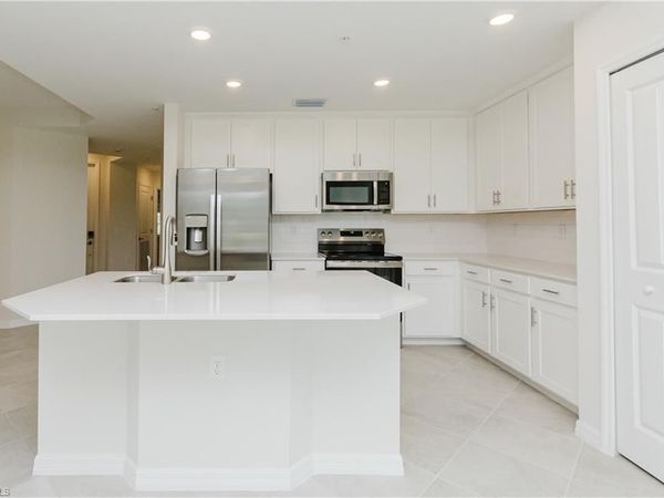18411 COPPERHEAD CT N, Unit 311, LEHIGH ACRES, FL 33936