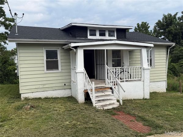 3927 Philbrook Avenue , Pine Lawn, MO 63120