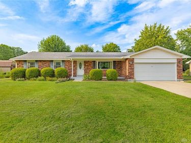 2854 Kemp Road, Beavercreek, OH 45431