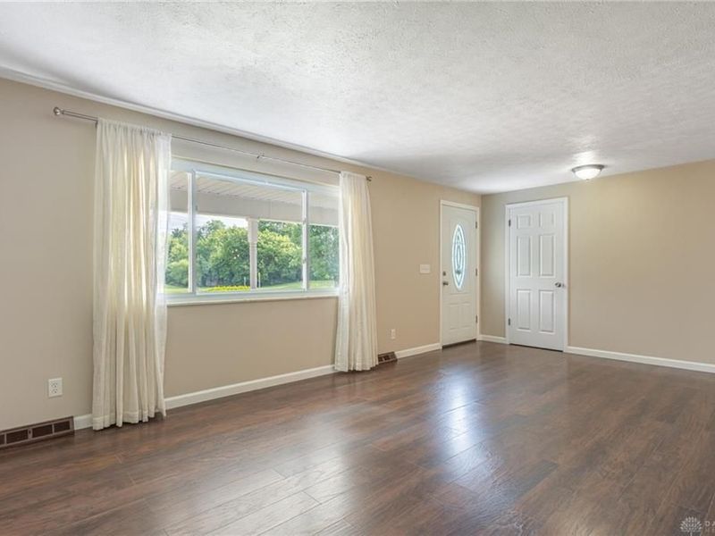 2854 Kemp Road, Beavercreek, OH 45431 Photo 4