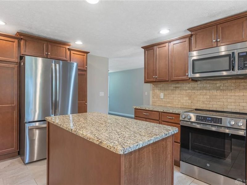 2854 Kemp Road, Beavercreek, OH 45431 Photo 8
