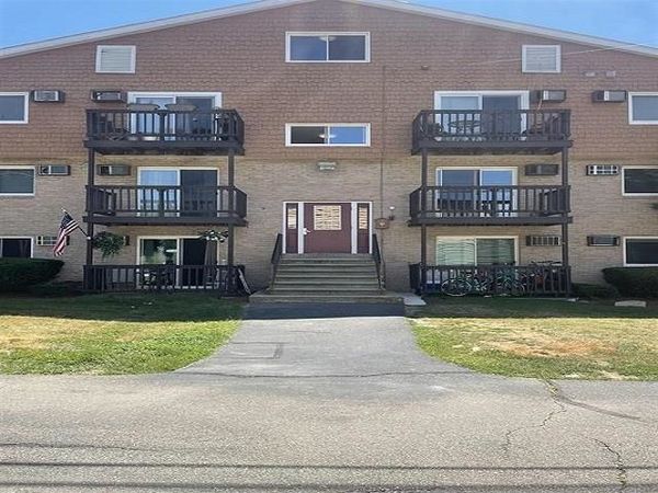 310 Brook Village Road, Unit 18, Nashua, NH 03062