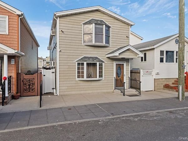 19 W 13th Road , Broad Channel, NY 11693