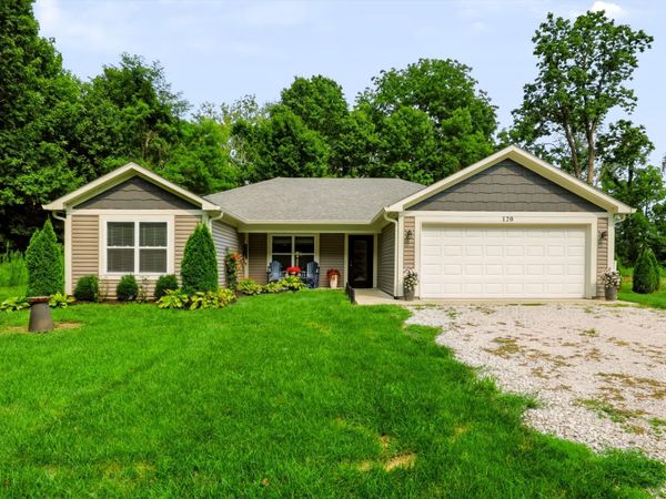 120 Victory Hill , Coatesville, IN 46121