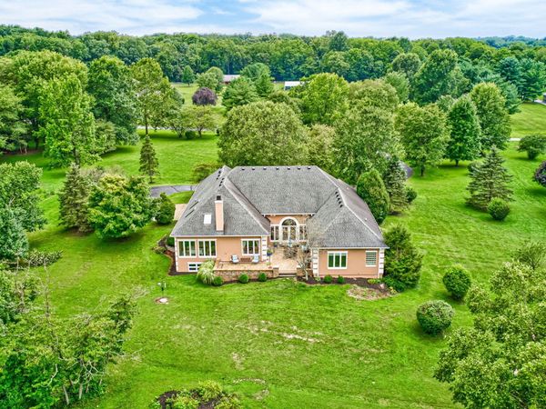 9337 N Oak Creek Drive , Mooresville, IN 46158
