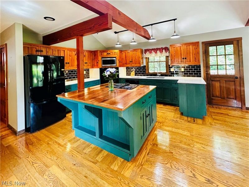 1572 Wall Road, Wadsworth, OH 44281 Photo 6