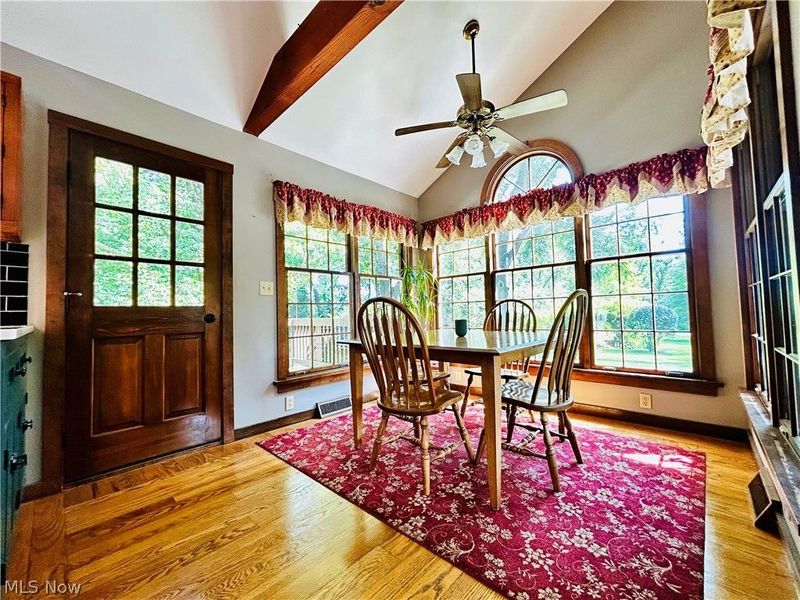 1572 Wall Road, Wadsworth, OH 44281 Photo 7