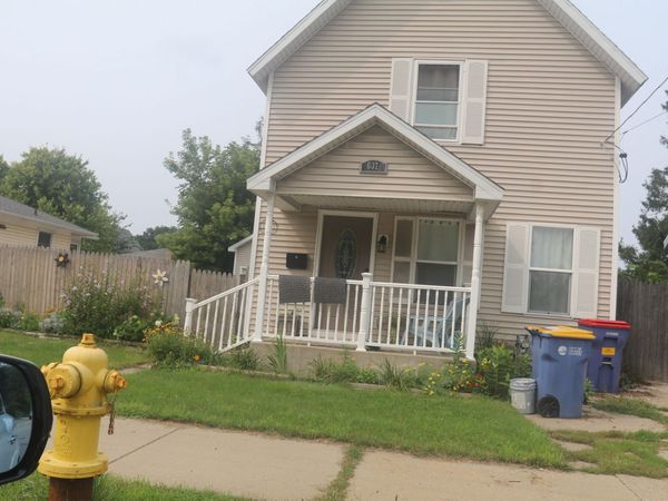637 Leonard Street NE, Grand Rapids, MI 49503