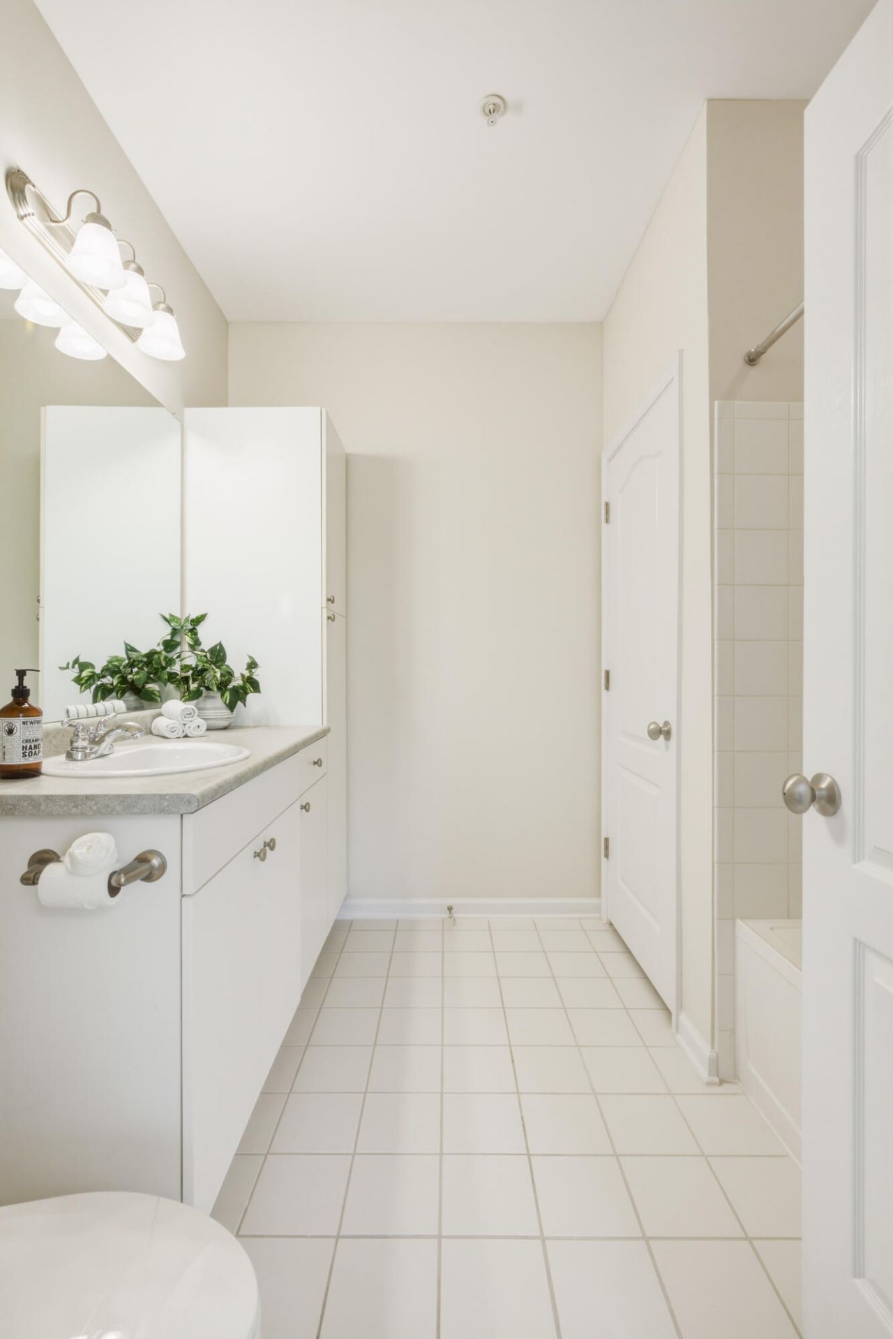 2534 Egret Crest Lane Photo 27