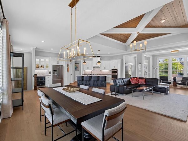 37 Summit Farm Lane, White Bear Lake, MN 55110