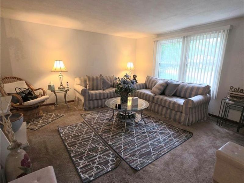688 Hile Lane, Englewood, OH 45322 Photo 3