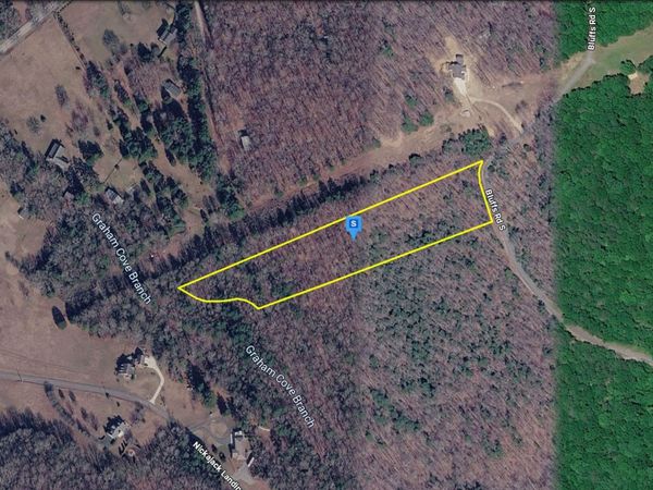 185 Bluffs Rd S , South Pittsburg, TN 37380