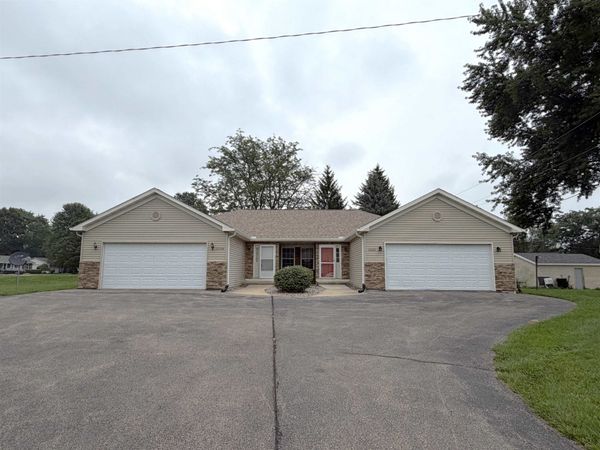 2302/2308 Bootmaker Drive, Beloit, WI 53511