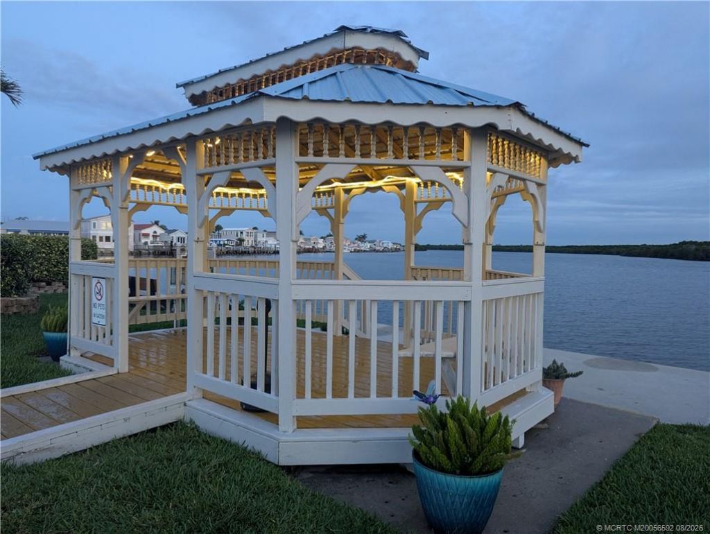 623 Nettles Boulevard, Jensen Beach, FL 34957 Photo
