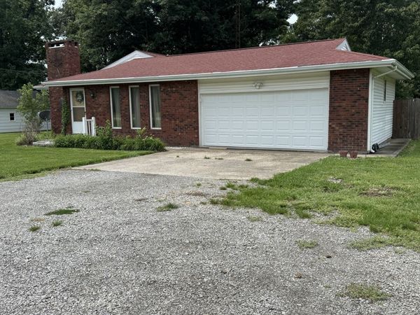 13361 State Highway 37 Highway , Benton, IL 62812
