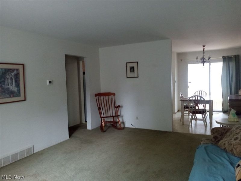 5621 Andover Boulevard, Garfield Heights, OH 44125 Photo 5
