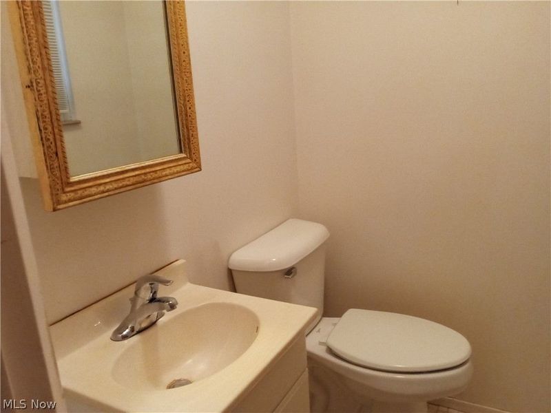 5621 Andover Boulevard, Garfield Heights, OH 44125 Photo 8
