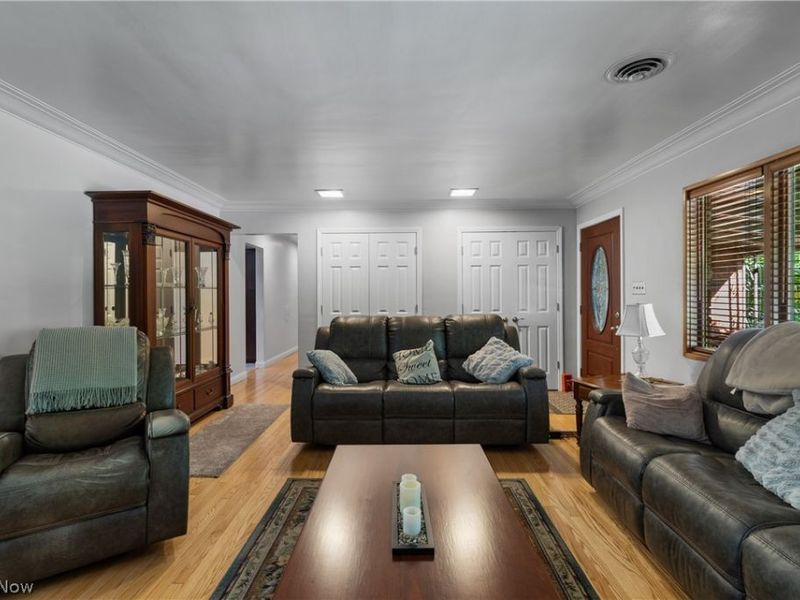 37523 Arlington Drive, Willoughby, OH 44094 Photo 8