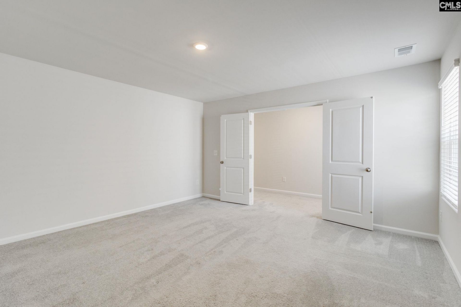 52 Shepherd Street  Photo 32