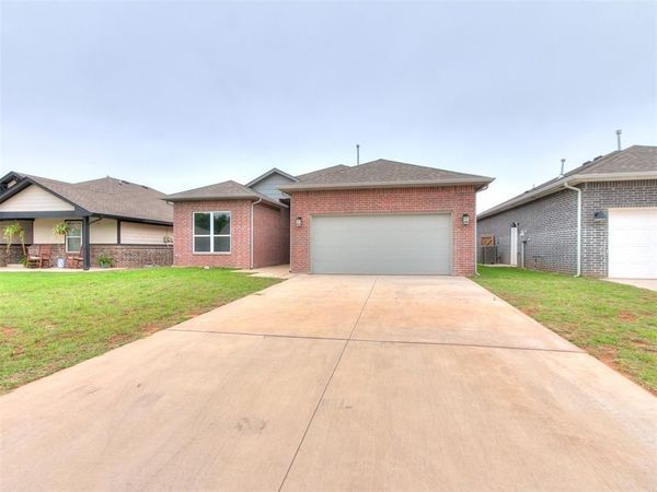 521 Remington Avenue, Jones, OK 73049