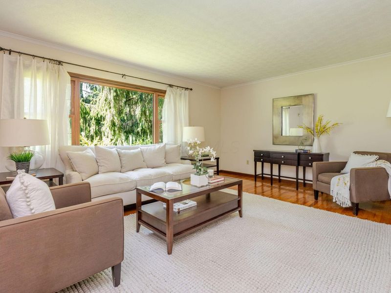 1350 Carriage Road , Powell, OH 43065 Photo 8