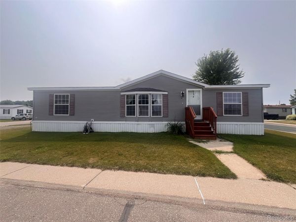 8304 Hidden Hollow , Fenton, Mi 48430