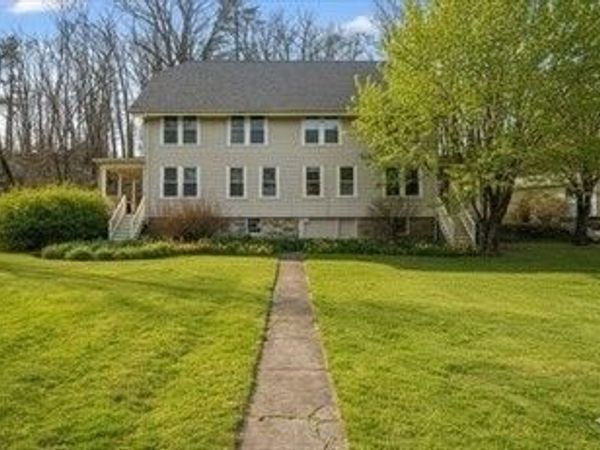274 Washington St, Unit 274, Canton, MA 02021