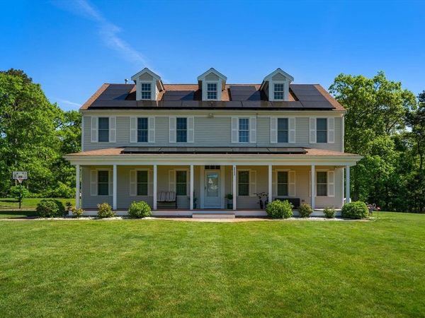 111 Sisters Cir, Yarmouth, MA 02675