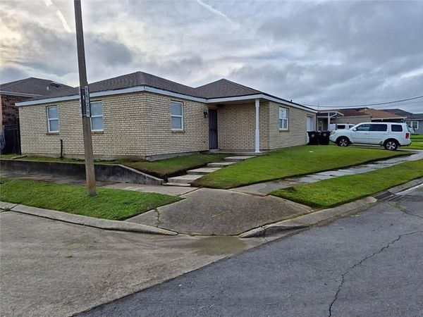 2767 EDNA Street , New Orleans, LA 70126
