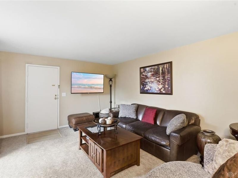5569 Hummock Road, Trotwood, OH 45426 Photo 7