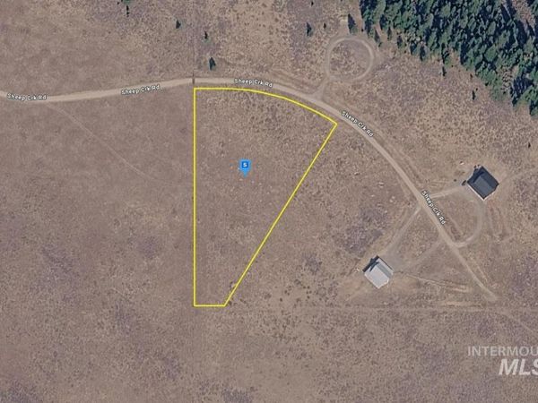 3202 Sheep Crk Rd, Island Park, ID 83429