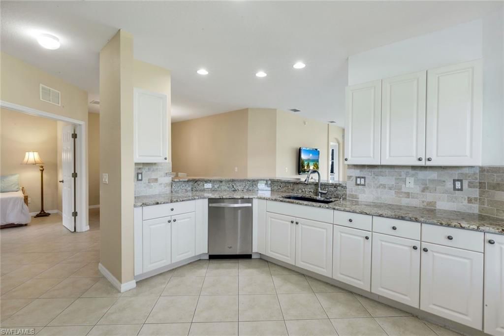 28120 Donnavid Ct, Unit 104, Bonita Springs, FL 34135 Photo