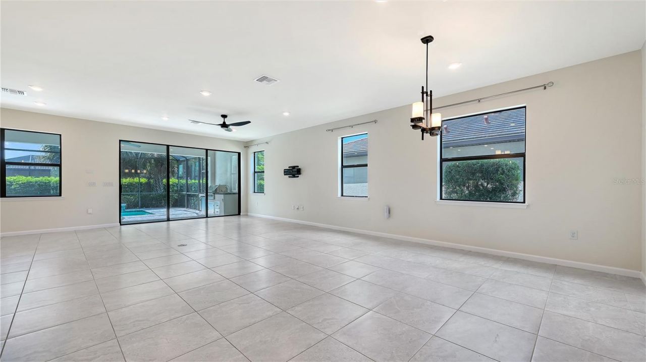 5721 Sweet Leaf Way, Sarasota, FL 34238 Photo