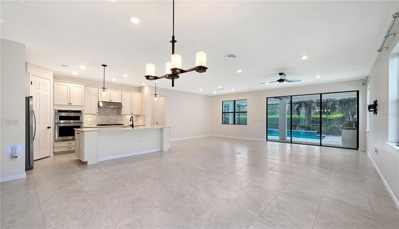 5721 Sweet Leaf Way, Sarasota, FL 34238 Photo