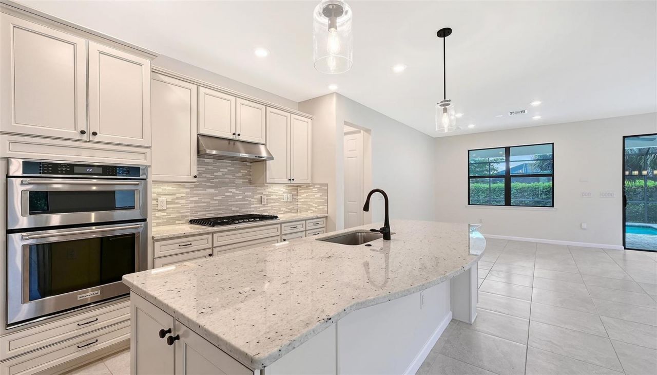 5721 Sweet Leaf Way, Sarasota, FL 34238 Photo