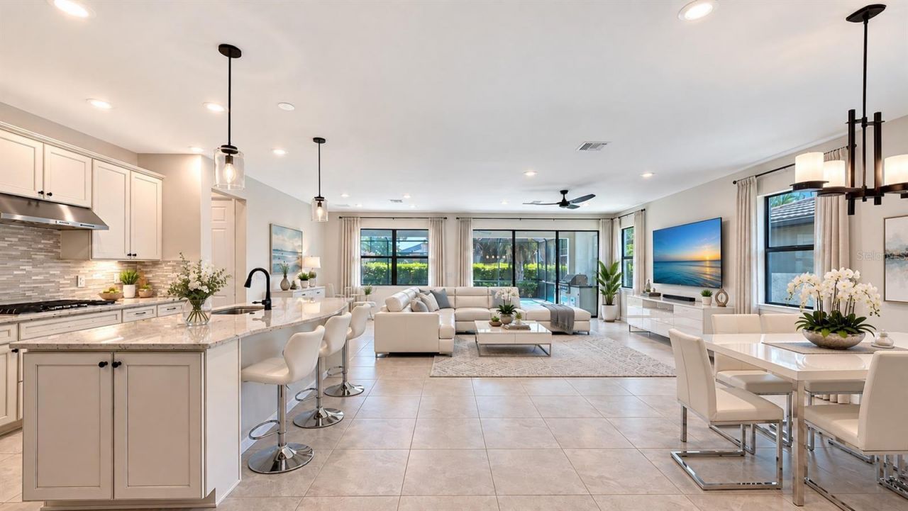 5721 Sweet Leaf Way, Sarasota, FL 34238 Photo
