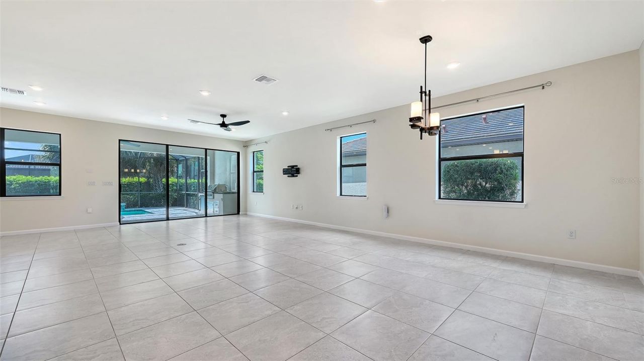 5721 Sweet Leaf Way, Sarasota, FL 34238 Photo