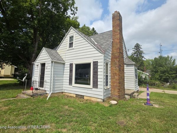 954 Daisy Lane, East Lansing, MI 48823