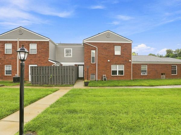 5569 Hummock Road, Dayton, OH 45426