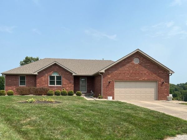2600 LAURELWOOD Drive, Martinsville, IN 46151