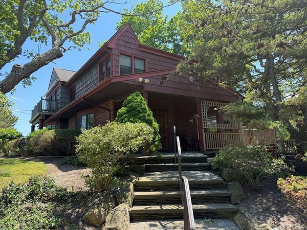479 Asharoken Avenue , Northport, NY 11768