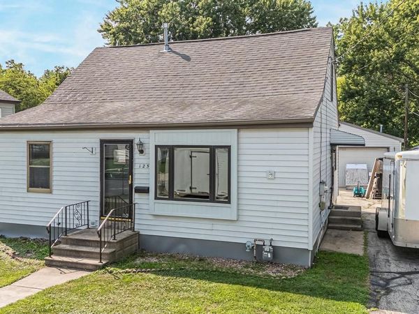 125 MAYER STREET, Neenah, WI 54956