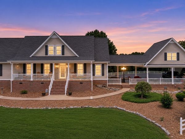 127 Barnes Hollow Rd , Fayetteville, TN 37334