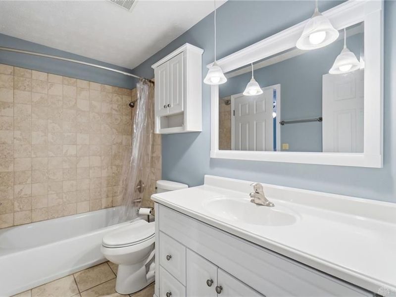 1334 Black Forest Drive, Unit B, West Carrollton, OH 45449 Photo 18