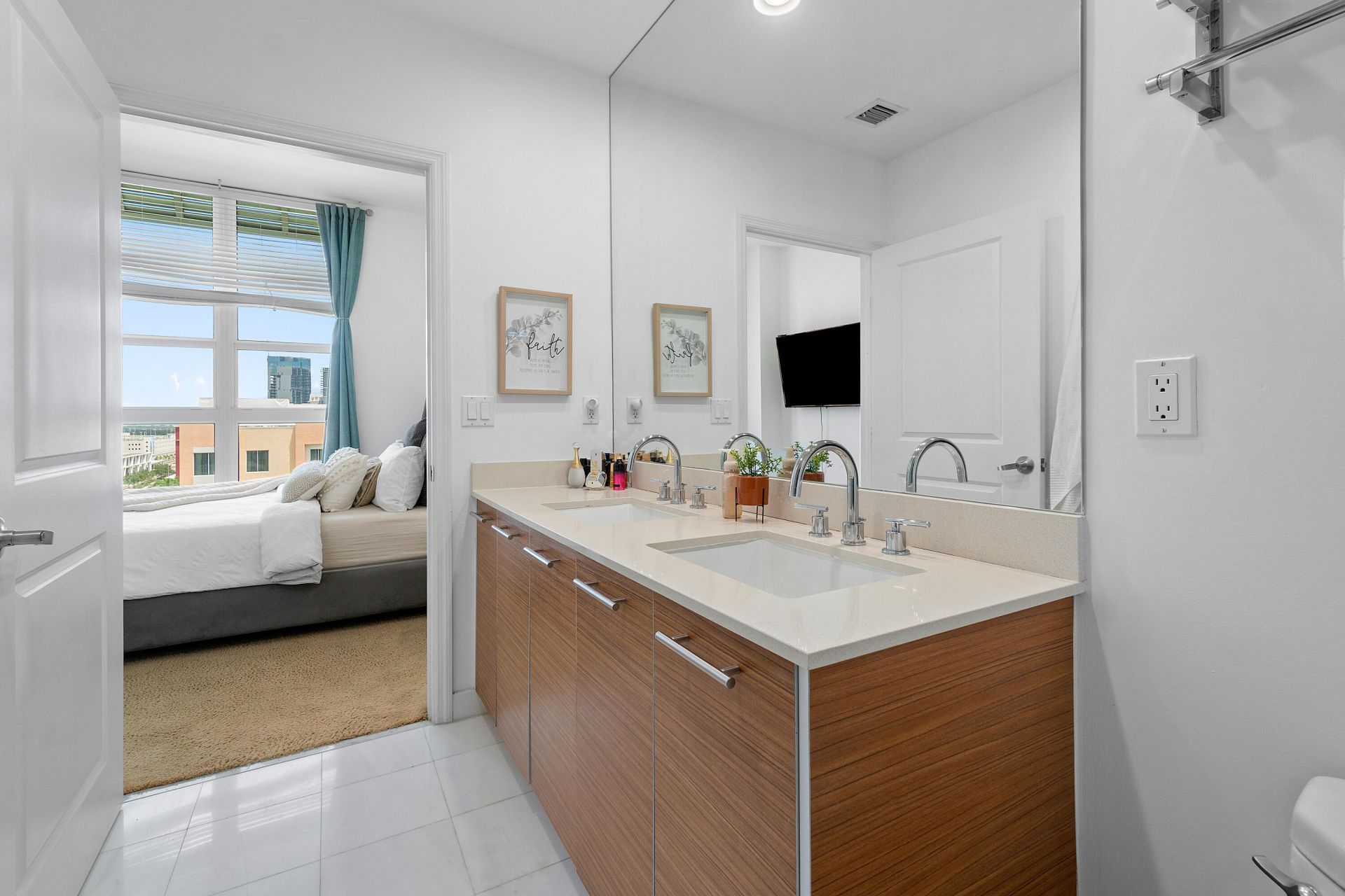 480 Hibiscus Street, Unit 1003, West Palm Beach, FL 33401 Photo