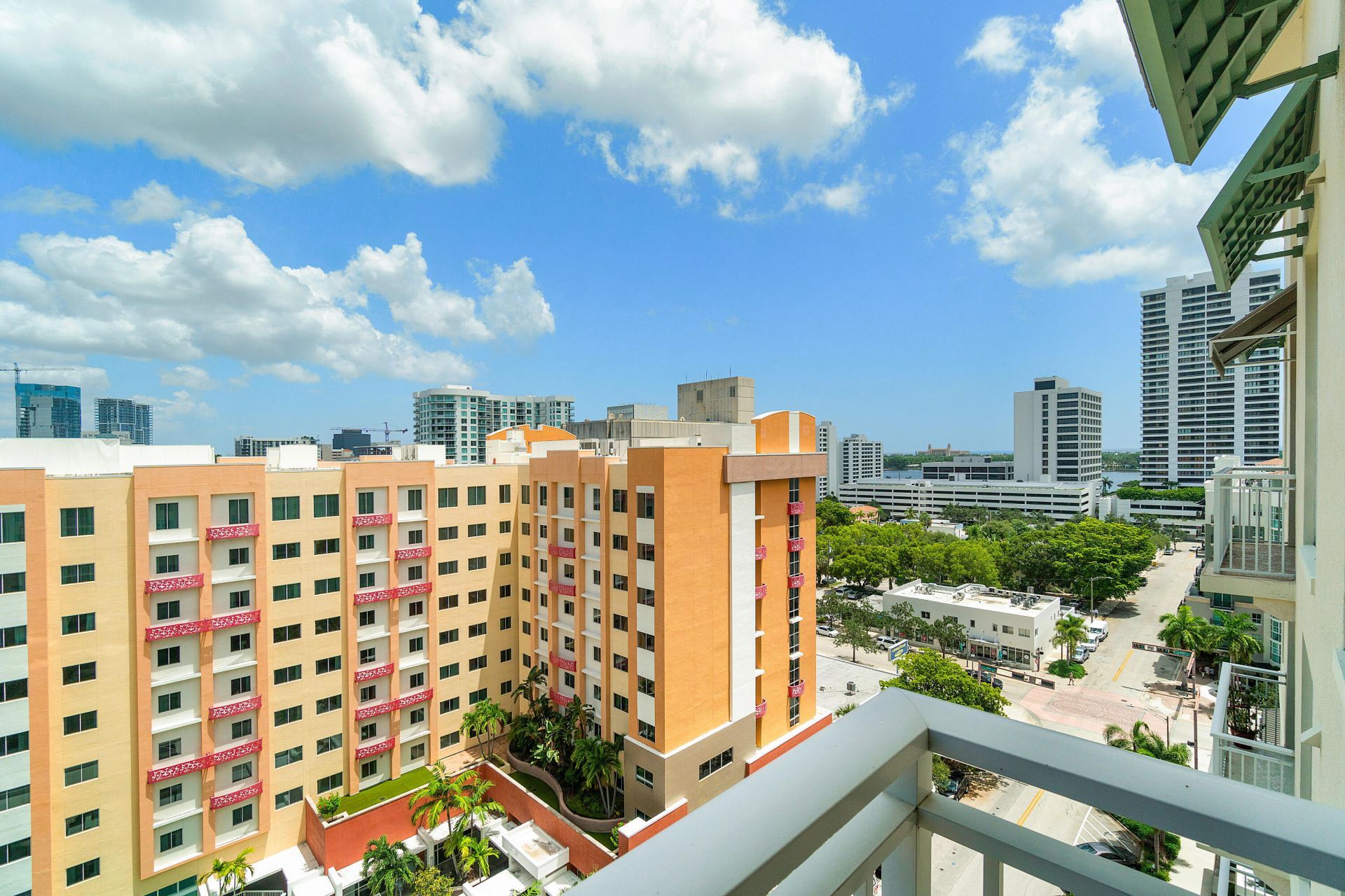 480 Hibiscus Street, Unit 1003, West Palm Beach, FL 33401 Photo