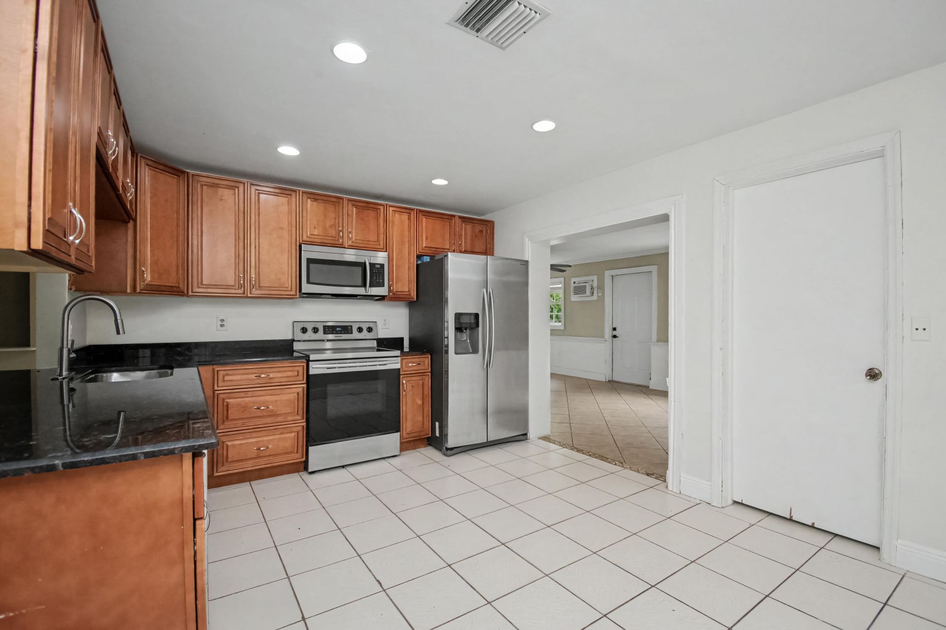 71 18th Avenue S, Lake Worth Beach, FL 33460 Photo