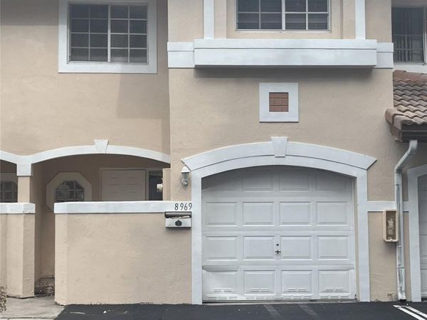 8969 NW 38TH Drive, Coral Springs, FL 33065